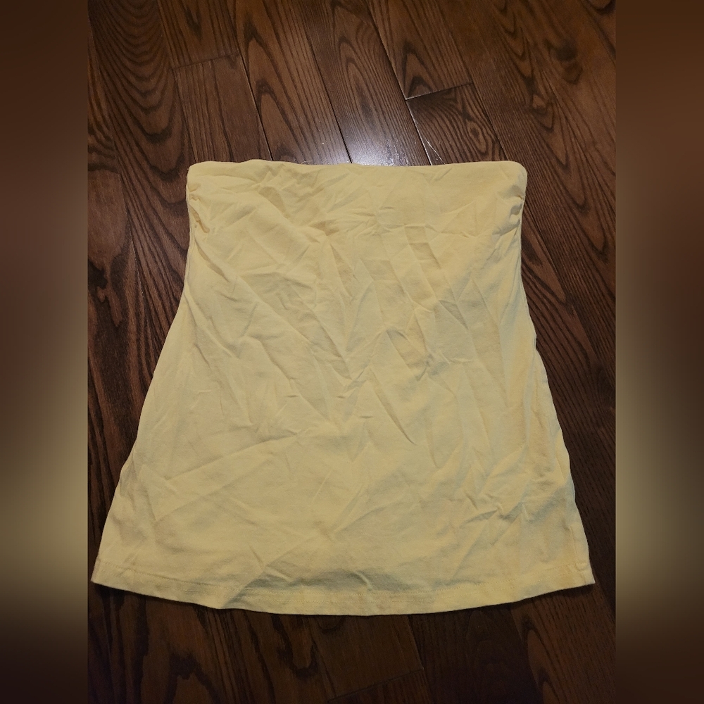 NWOT Yellow Strapless Top